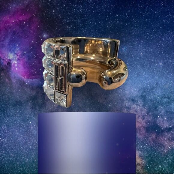 Elegant FENDI Silver Crystal Ear Cuff - Picture 3 of 7